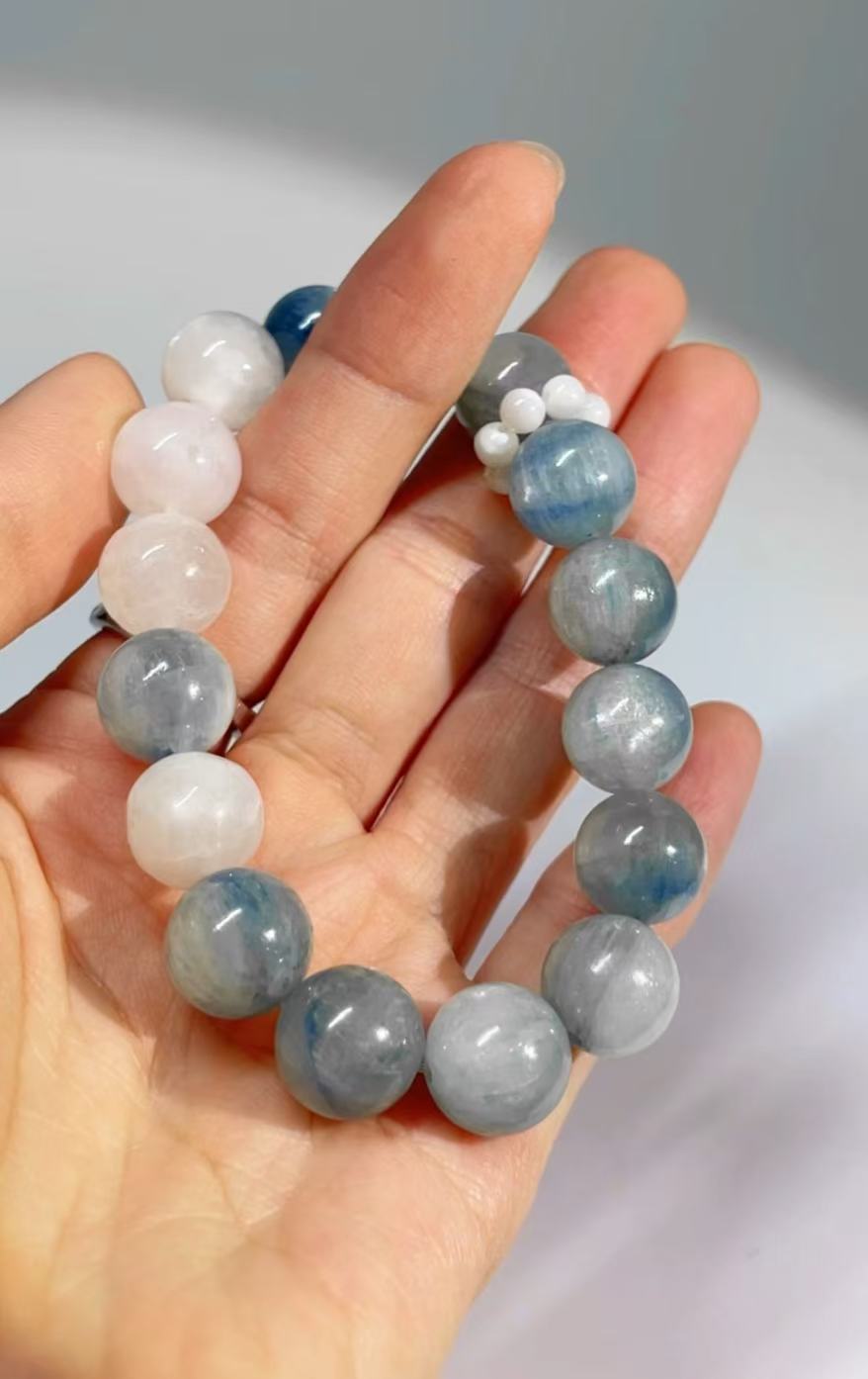 Blue and White Aquamarine with Pearl Crystal Bracelet - LunaVista