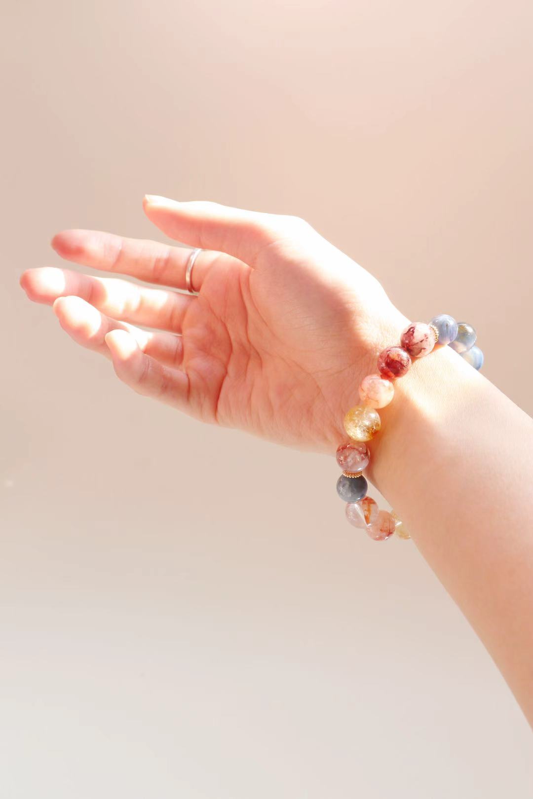 [Ice and Fire] Blue Crystal & Red Hematoid Quartz Bracelet